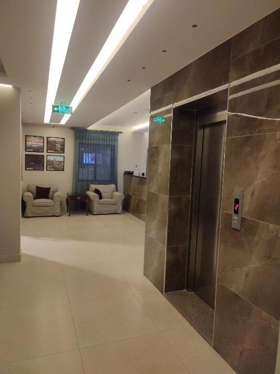 Black Iris Hotel II Madaba Eksteriør bilde