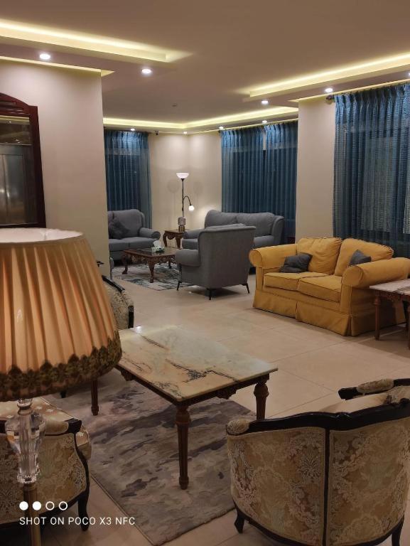 Black Iris Hotel II Madaba Eksteriør bilde