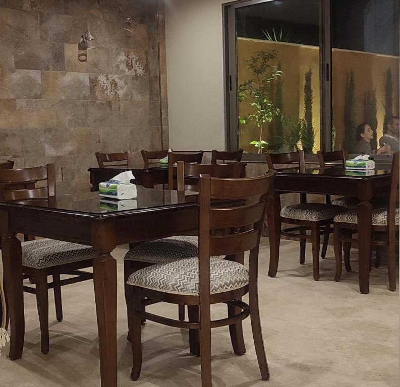 Black Iris Hotel II Madaba Eksteriør bilde