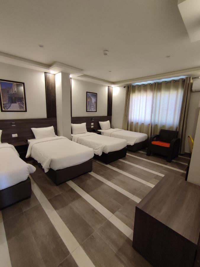 Black Iris Hotel II Madaba Eksteriør bilde